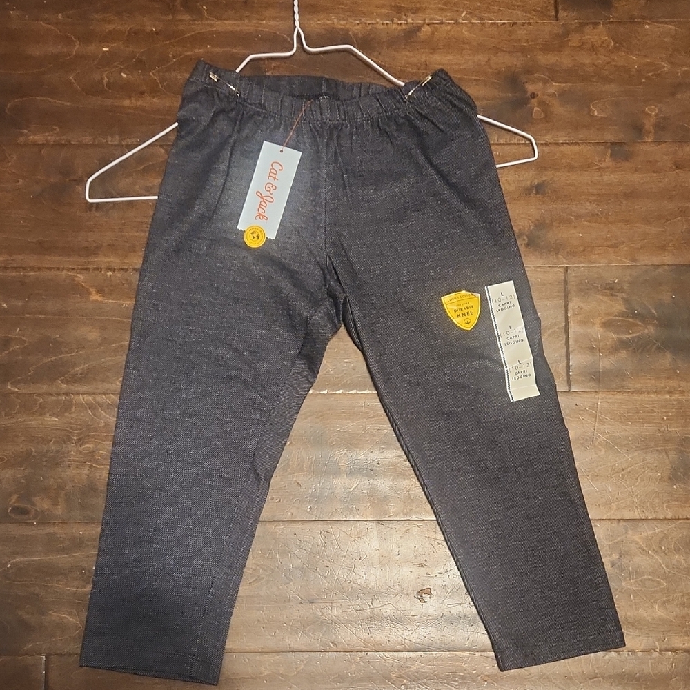 Cat & Jack Charcoal Capri Leggings for Kids